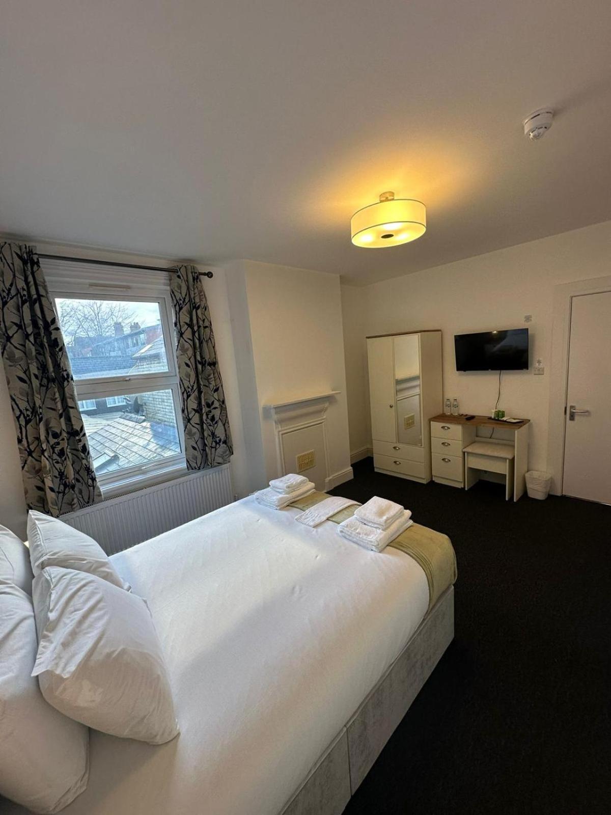 Cambridge Central Rooms - Tas Accommodations Exterior foto