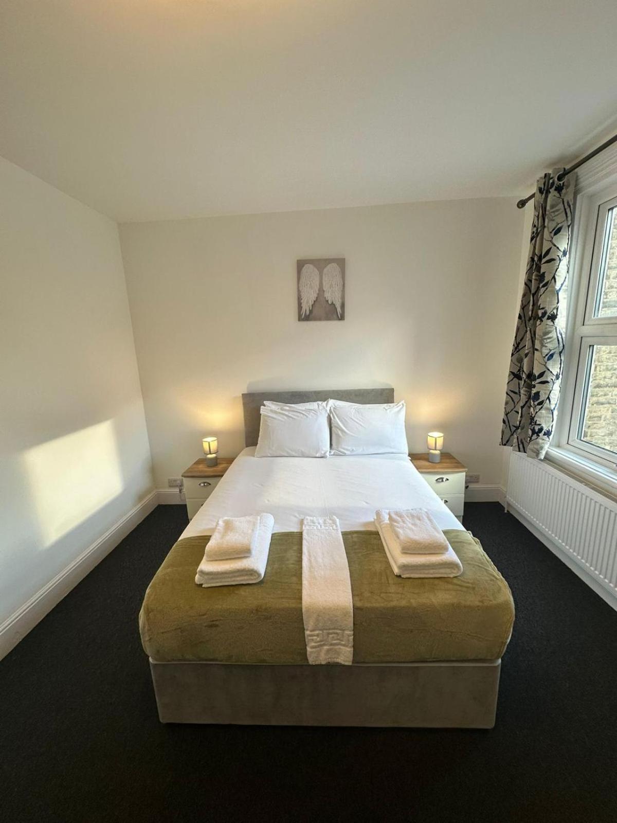 Cambridge Central Rooms - Tas Accommodations Exterior foto