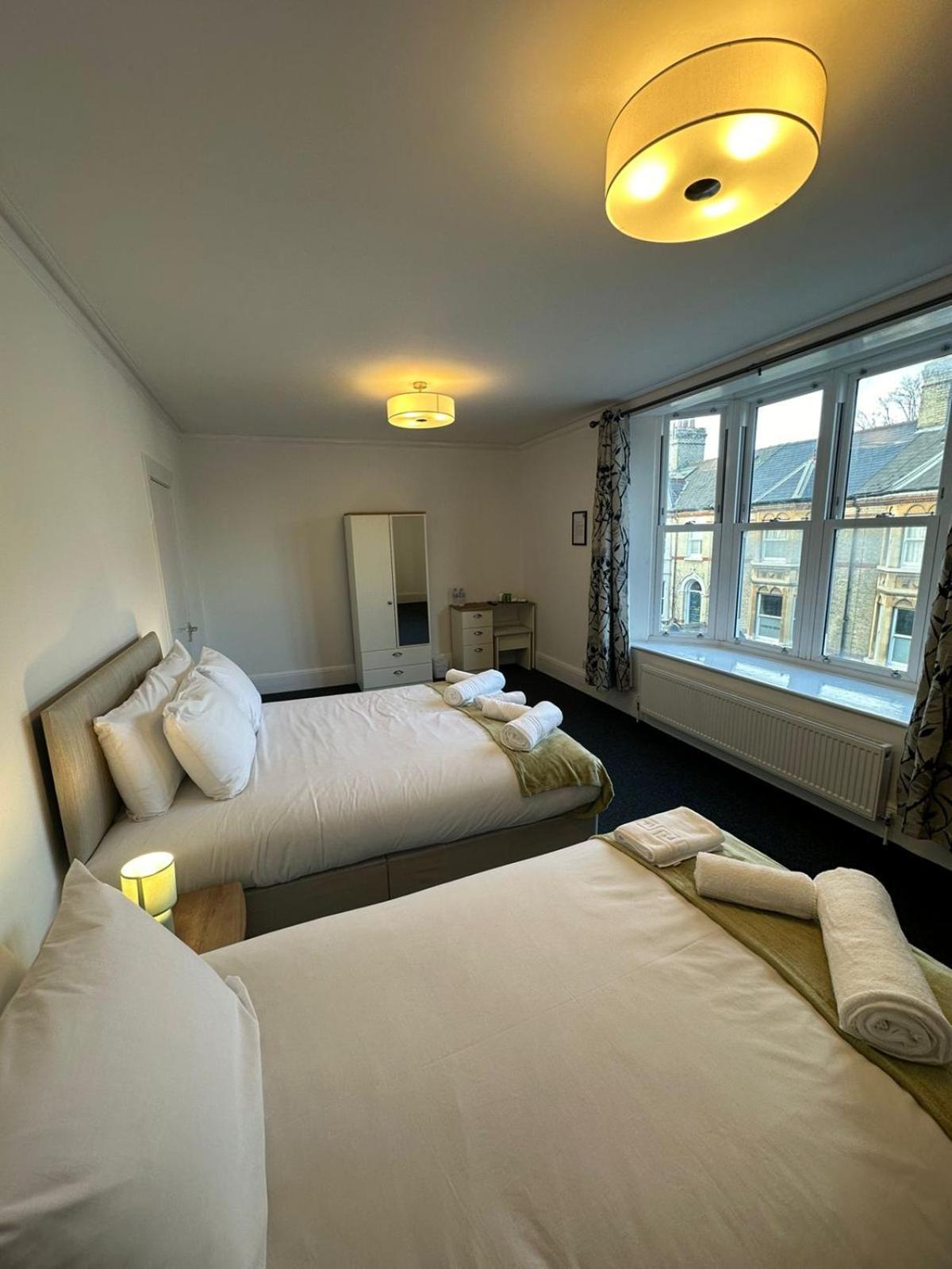 Cambridge Central Rooms - Tas Accommodations Exterior foto